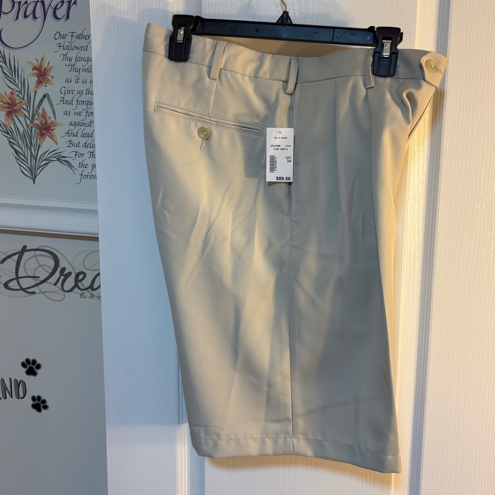 Jos. A. Bank Light Beige Shorts NWT